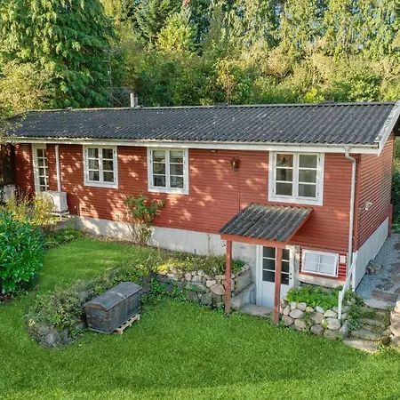 Beautiful In With Kitchen Feriehus